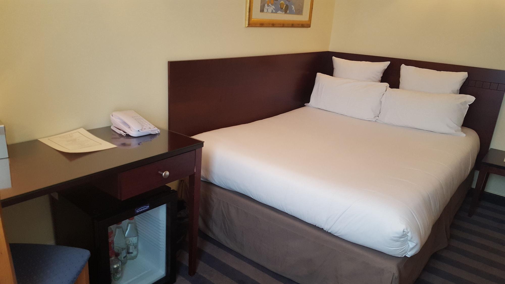 פריז Hotel Saint Cyr Etoile מראה חיצוני תמונה